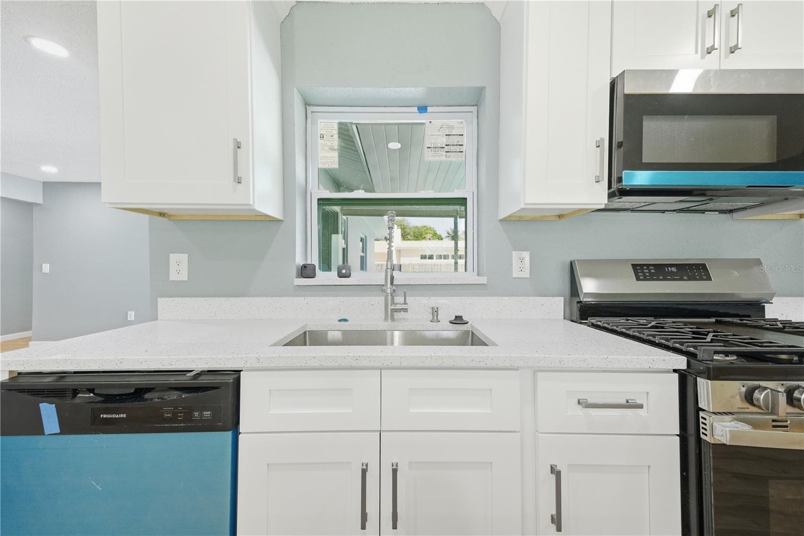 Single Family Residence at 5920 DENVER ST NE, ST PETERSBURG, photo 14 of 64