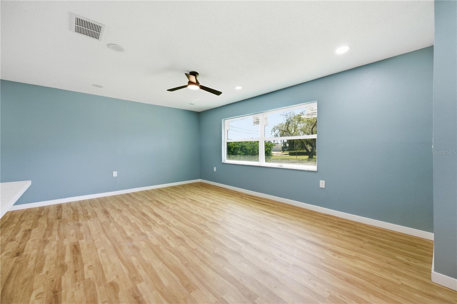 Single Family Residence at 5920 DENVER ST NE, ST PETERSBURG, photo 25 of 64