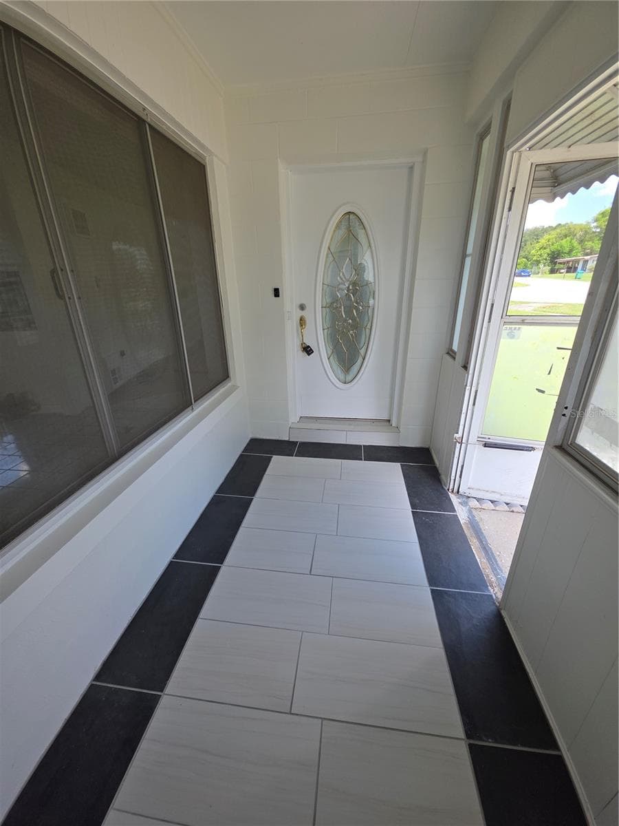 Grand Entry Area - 802 CRAWFORD ST, DELTONA