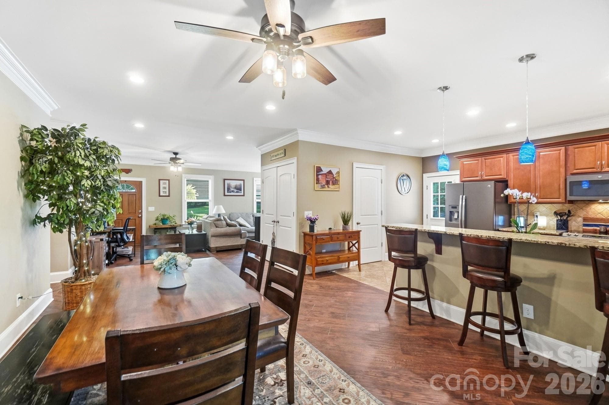 Single Family Residence at 4739 Mountain Island Drive W, Charlotte, photo 13 of 47