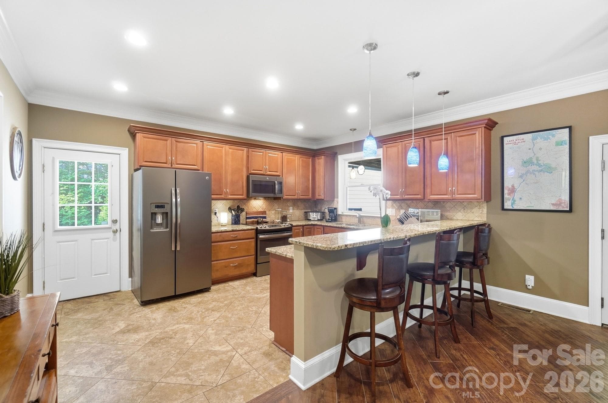 Single Family Residence at 4739 Mountain Island Drive W, Charlotte, photo 14 of 47
