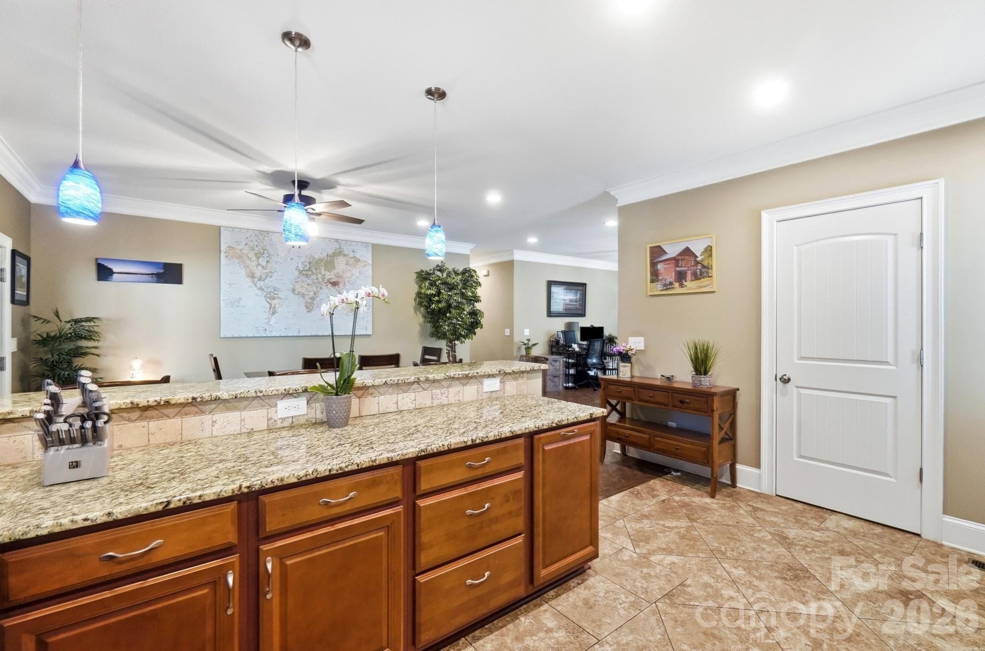 Single Family Residence at 4739 Mountain Island Drive W, Charlotte, photo 17 of 47