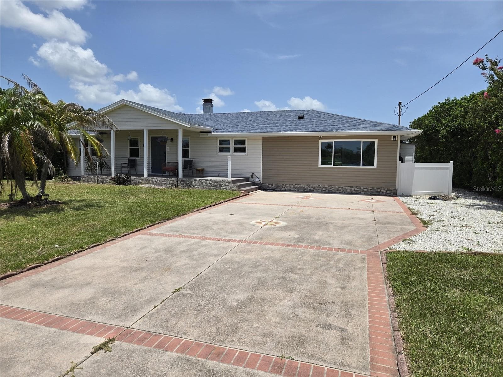 2625 HARRIS BLVD