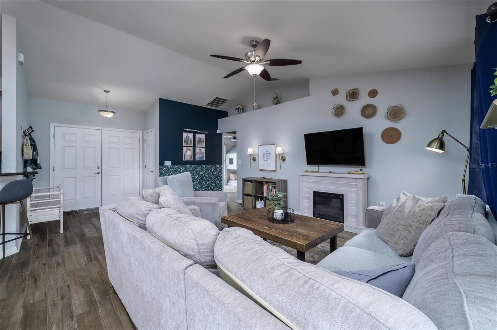 Single Family Residence at 708 TOWER GROVE DR, PLANT CITY, photo 6 of 34