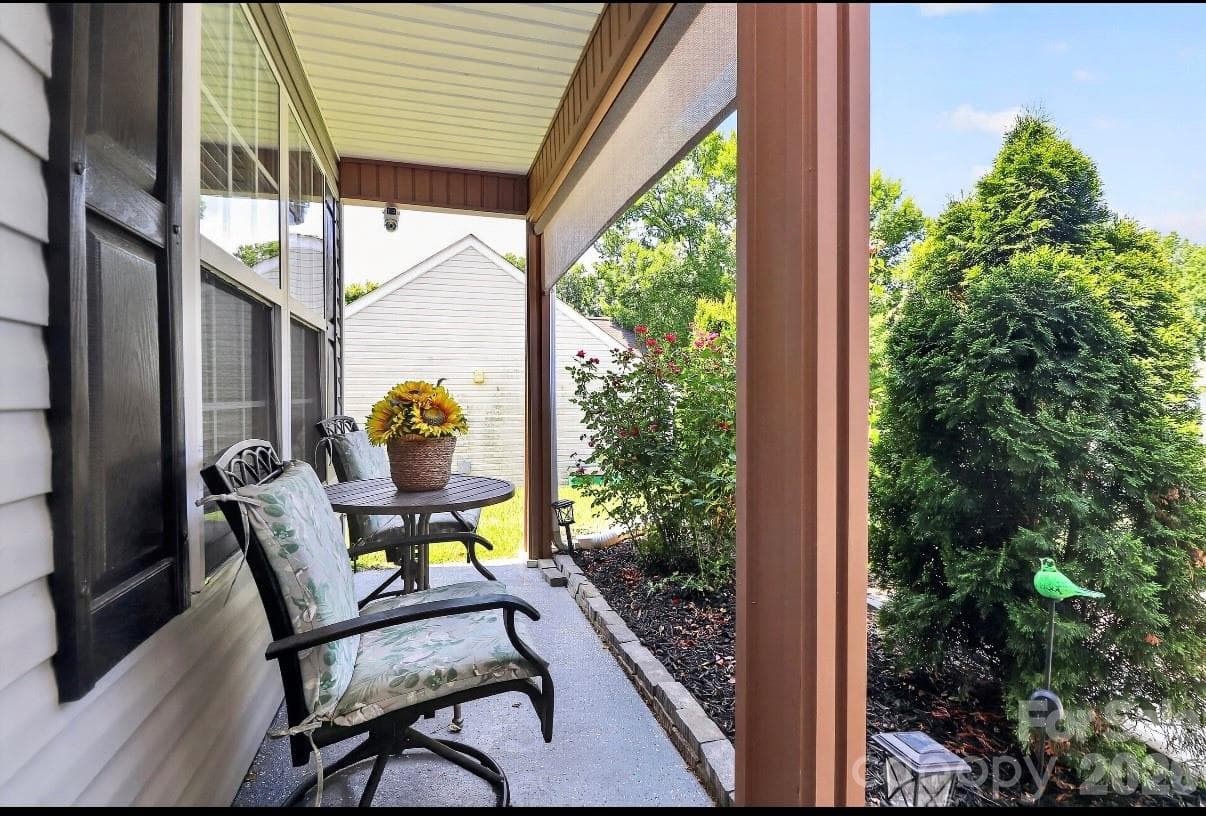 Single Family Residence at Charlotte, photo 4 of 37