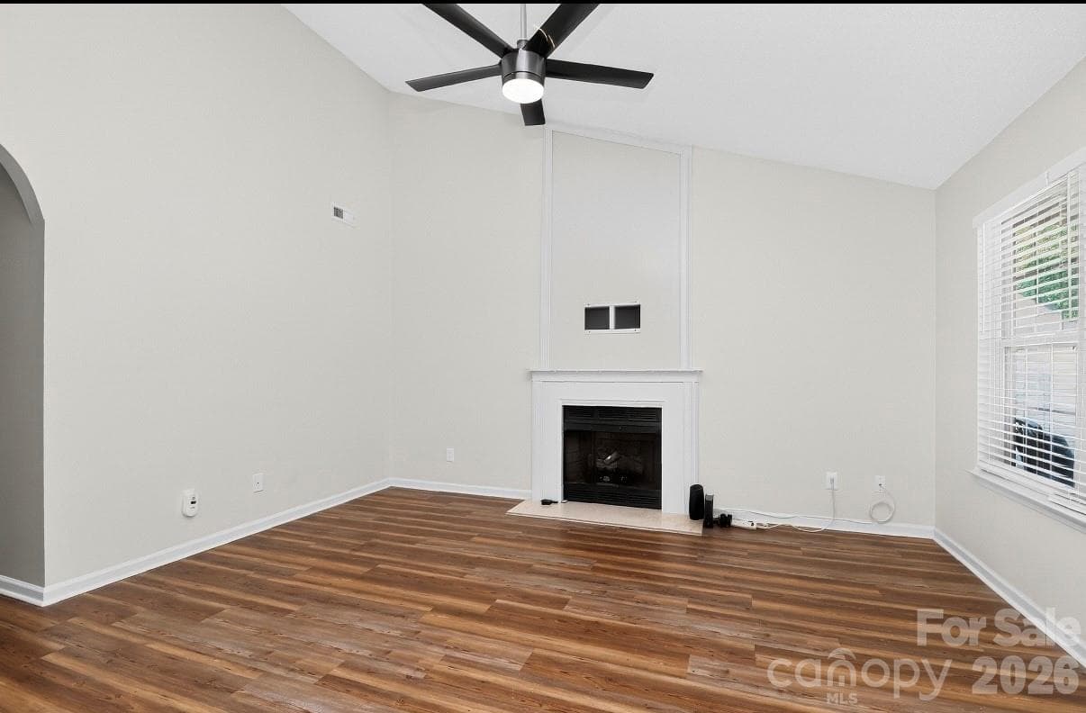 Single Family Residence at Charlotte, photo 6 of 37