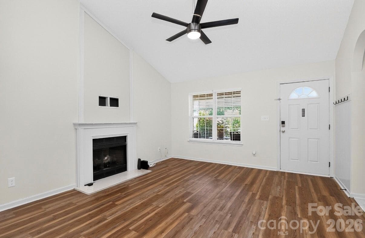 Single Family Residence at Charlotte, photo 9 of 37
