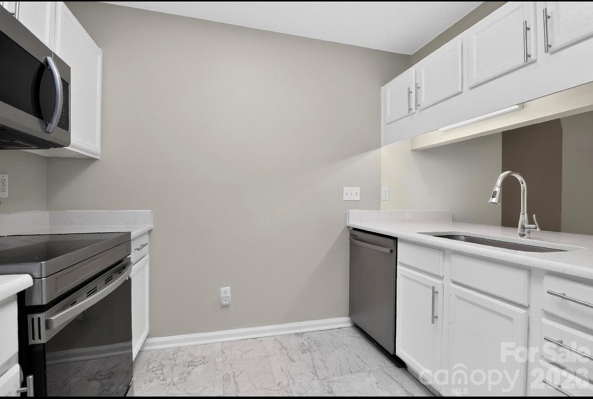 Single Family Residence at Charlotte, photo 15 of 37