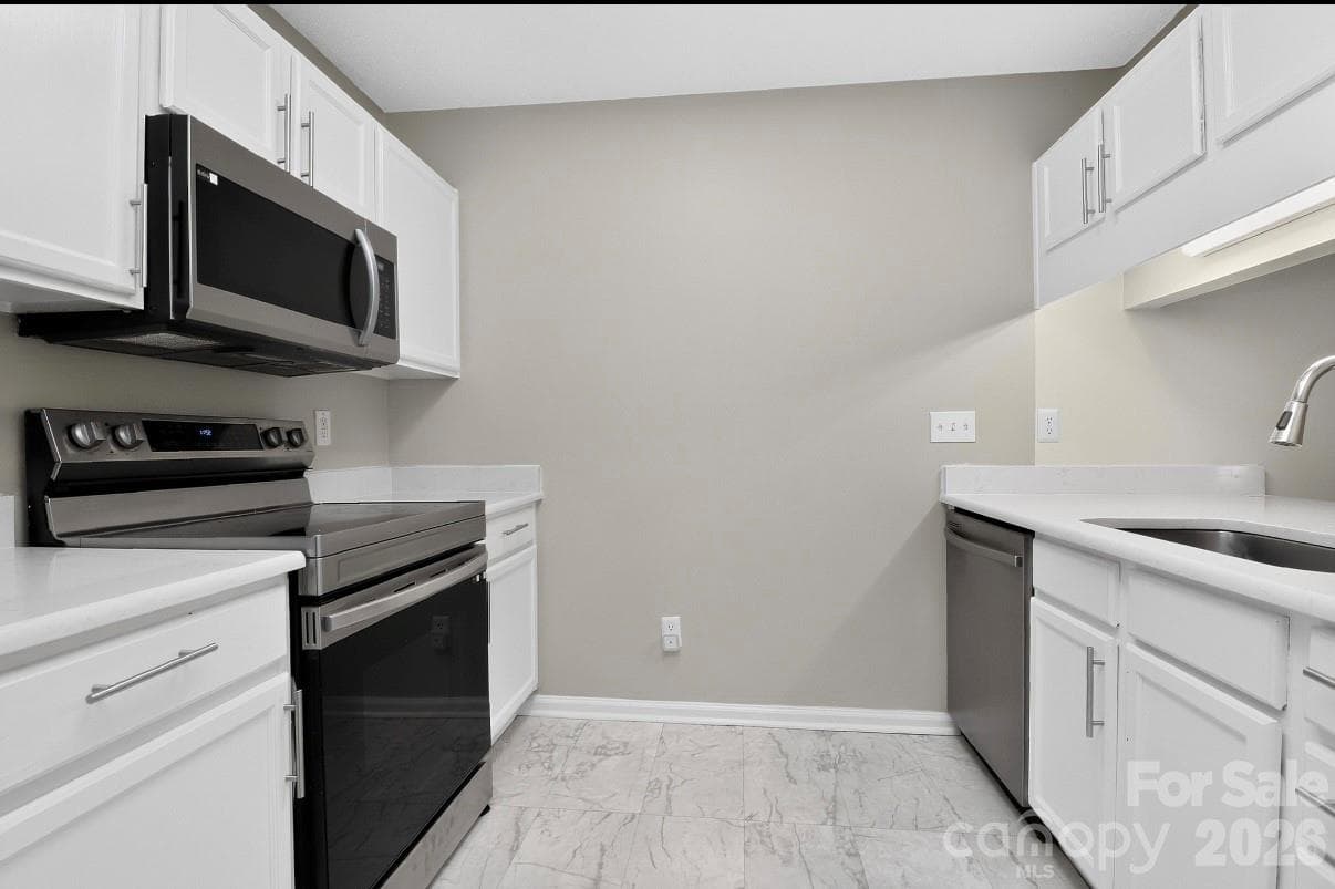 Single Family Residence at Charlotte, photo 16 of 37