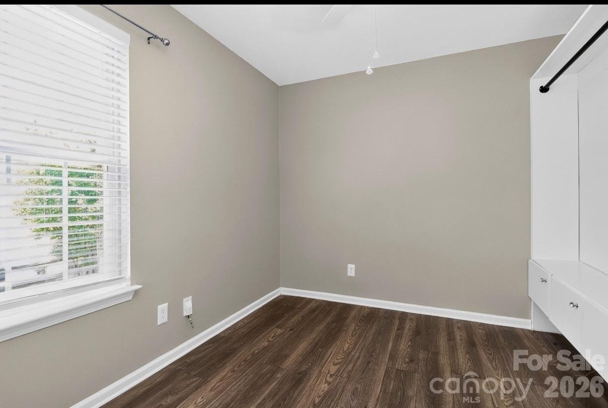 Single Family Residence at Charlotte, photo 19 of 37