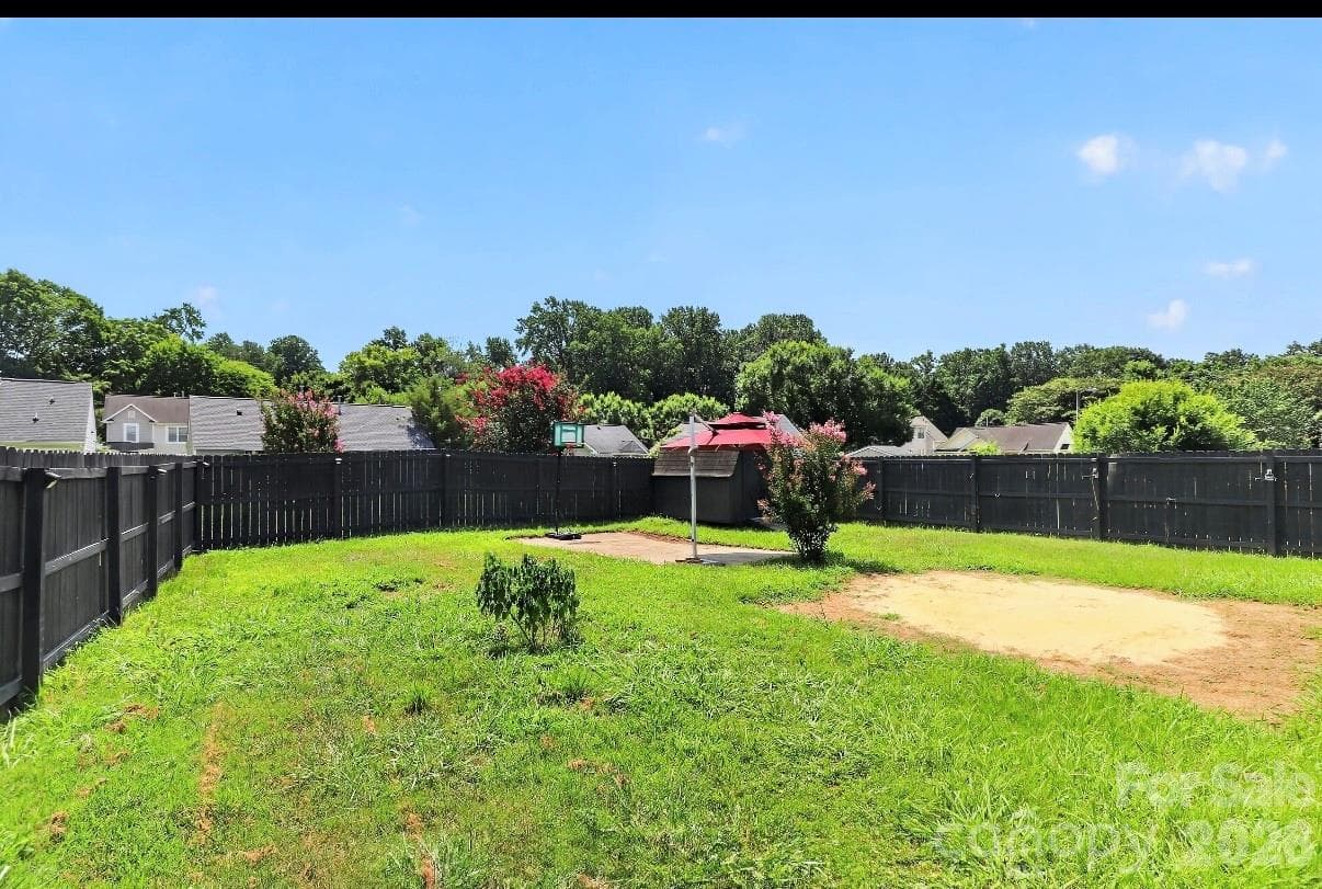 Single Family Residence at Charlotte, photo 37 of 37