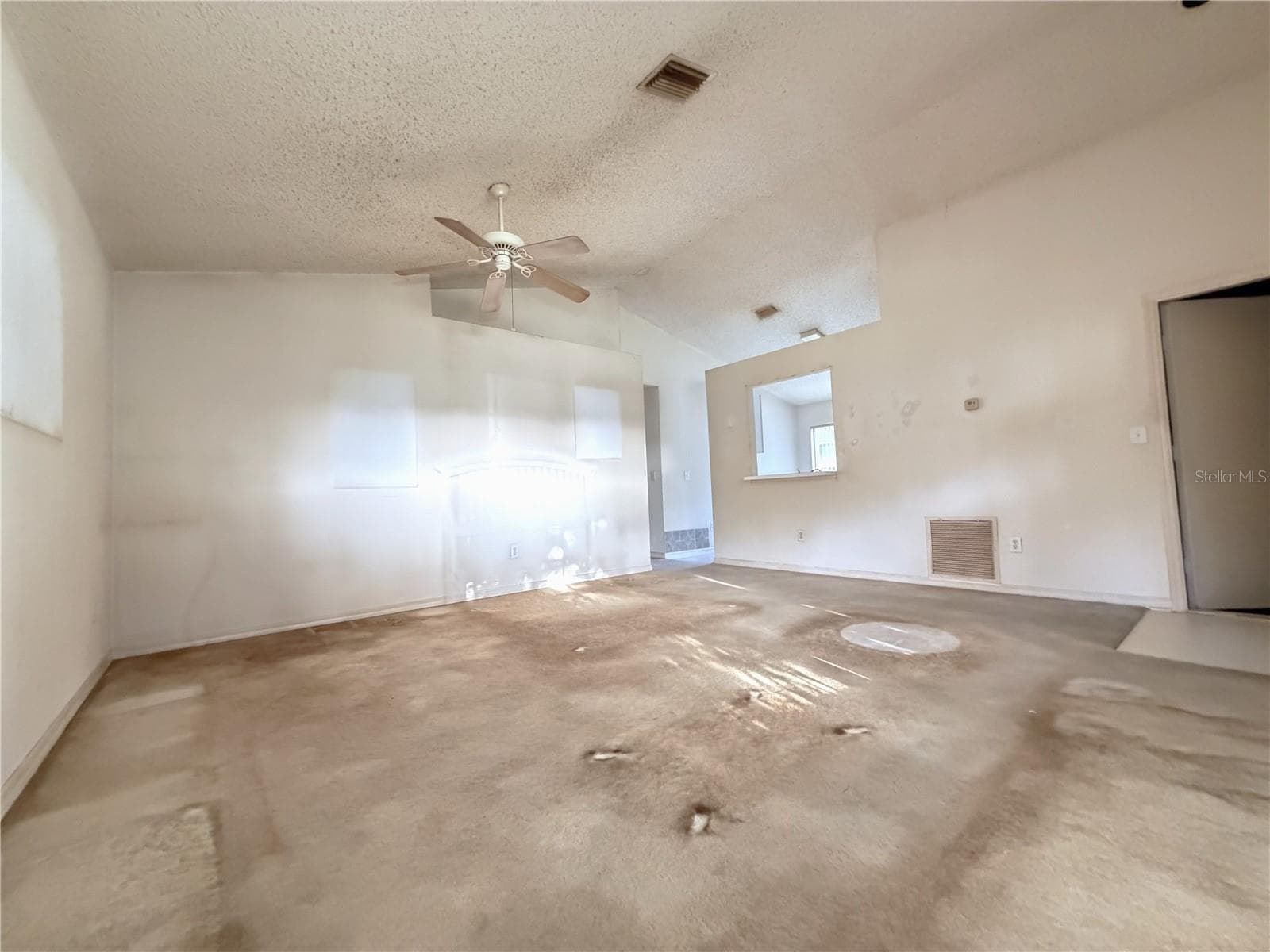 Single Family Residence at 6608 NORTHHAVEN CT, RIVERVIEW, photo 3 of 25