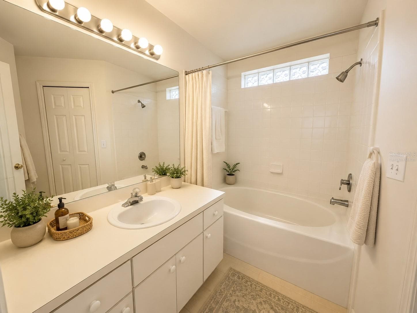 Virtually Staged - 6608 NORTHHAVEN CT, RIVERVIEW