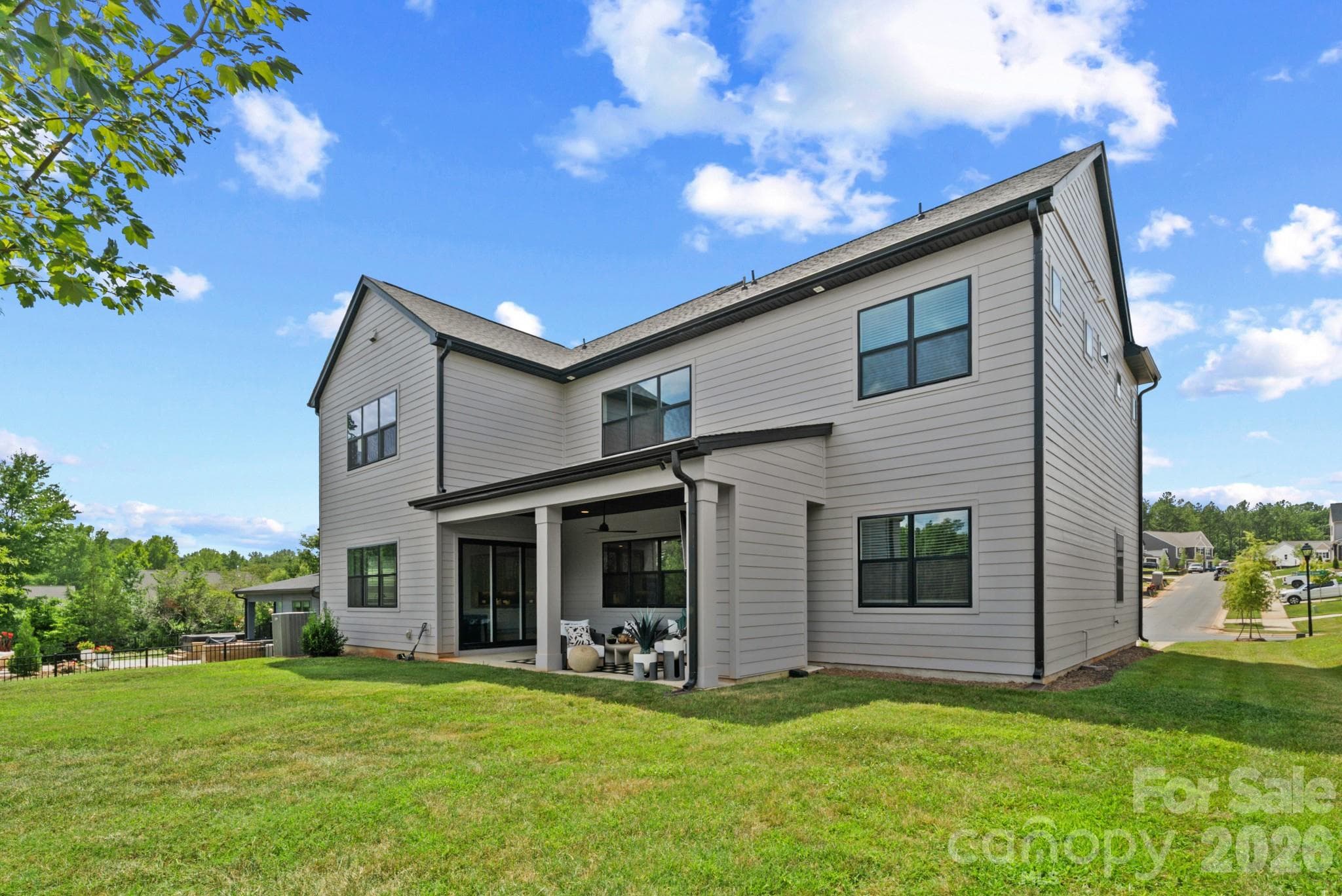 Single Family Residence at 13944 Roosevelt Grove Drive, Huntersville, photo 41 of 43