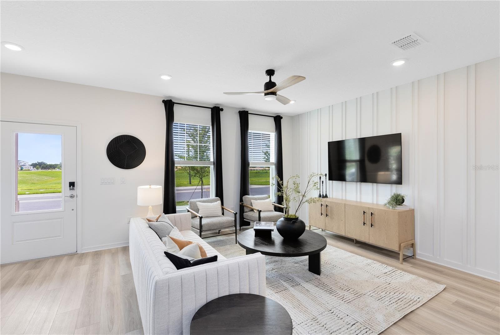 Model Home Design Only. Pictures and furnishings are for illustrative purposes only. Elevations, colors and options may vary. Furniture is for model home staging only. - 6262 SUNNY TIME AVENUE, WINTER GARDEN