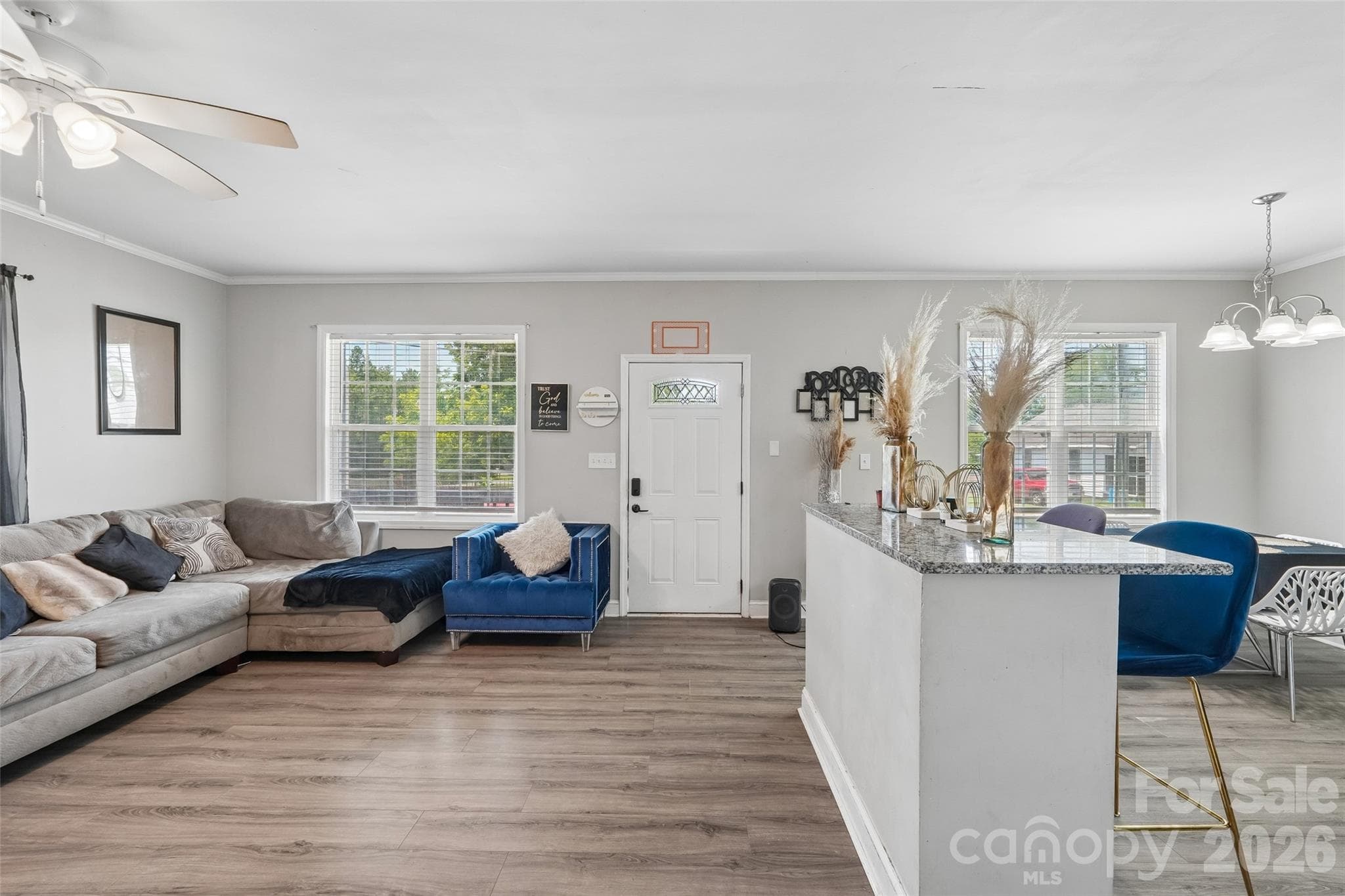 Open to Kitchen - 506 BRATTON Street, Chester