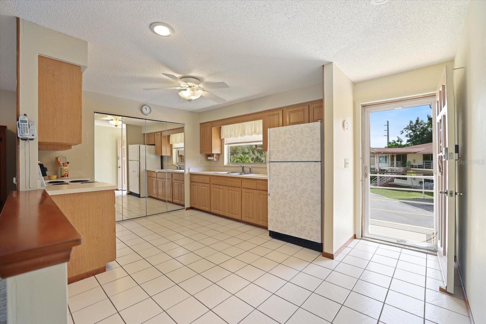Condominium at 4438 NARRAGANSET TRL #98A, SARASOTA, photo 9 of 46