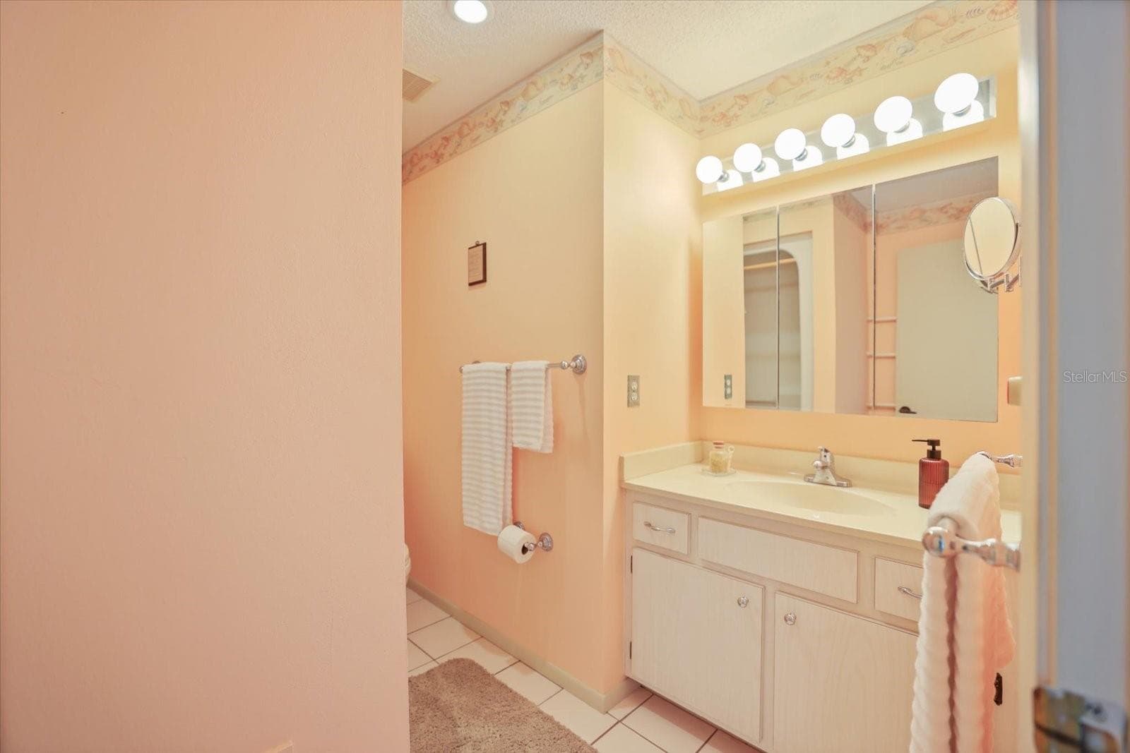 Condominium at 4438 NARRAGANSET TRL #98A, SARASOTA, photo 21 of 46
