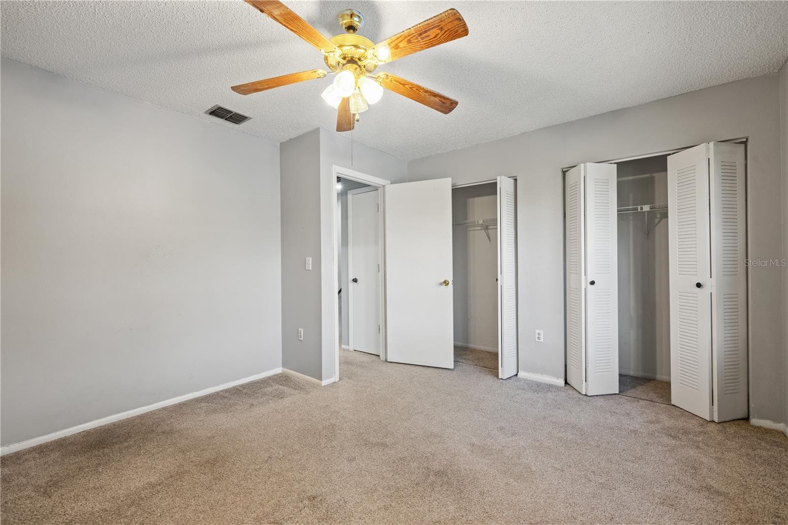 Townhouse at 1420 RIDGE LAKE CT, LAKELAND, photo 4 of 13