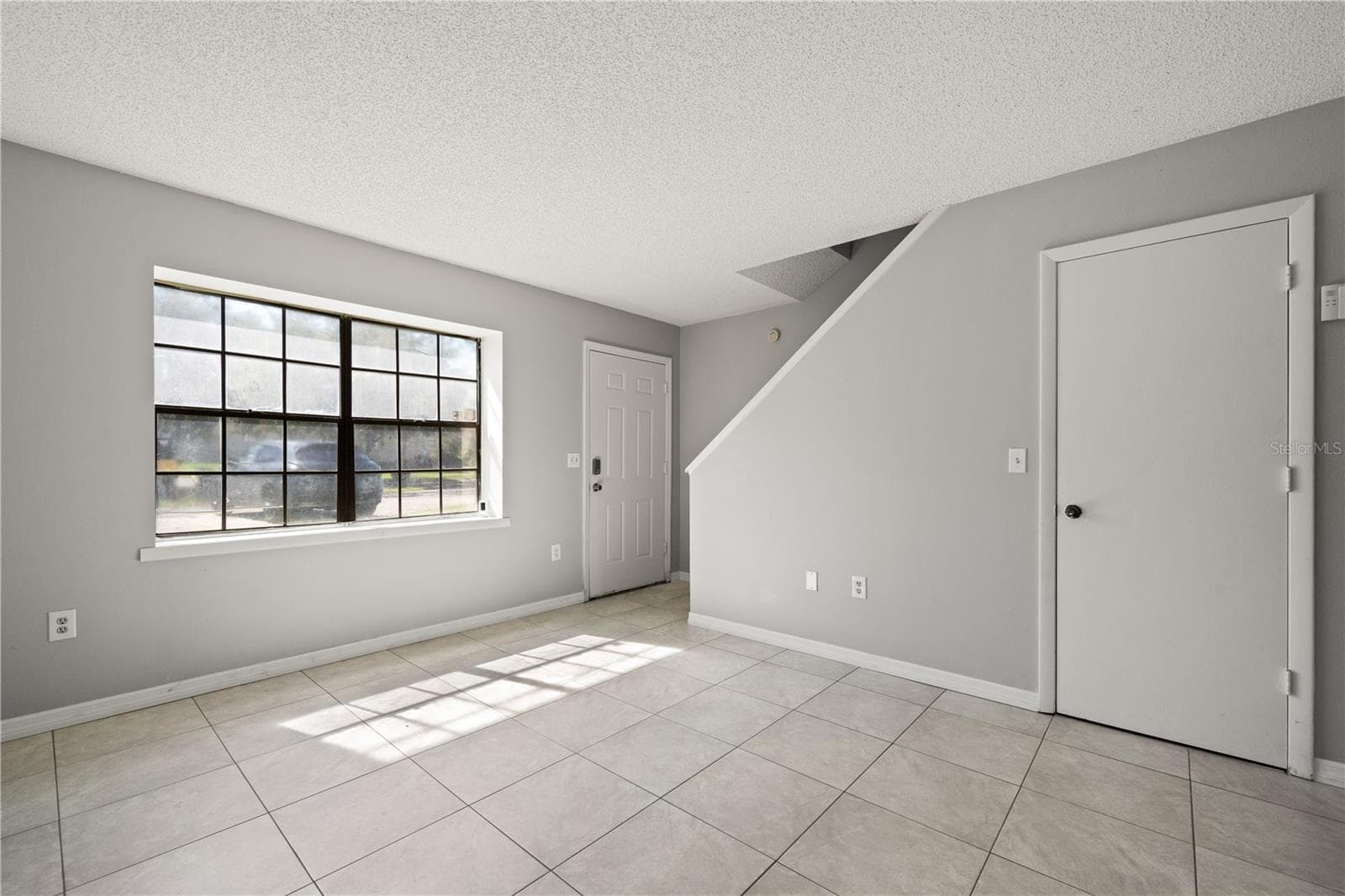 Townhouse at 1420 RIDGE LAKE CT, LAKELAND, photo 10 of 13
