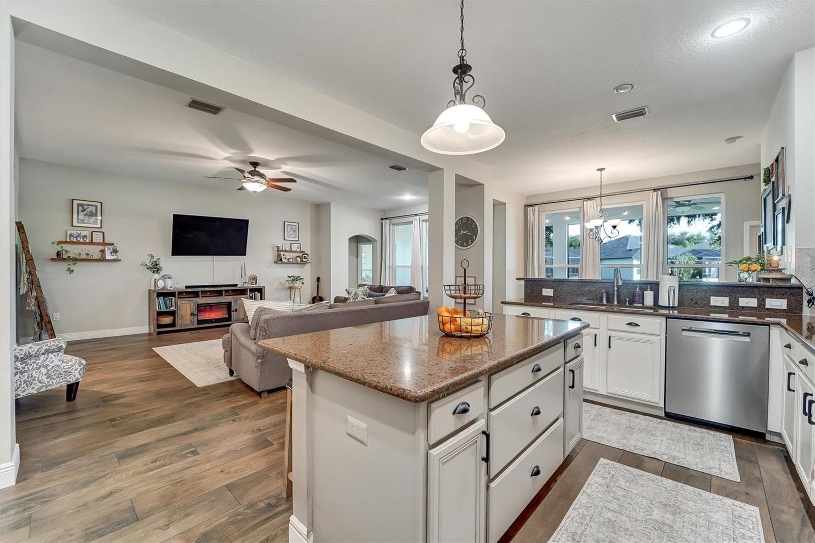 Kitchen - 7136 DERWENT GLEN CIR, LAND O LAKES