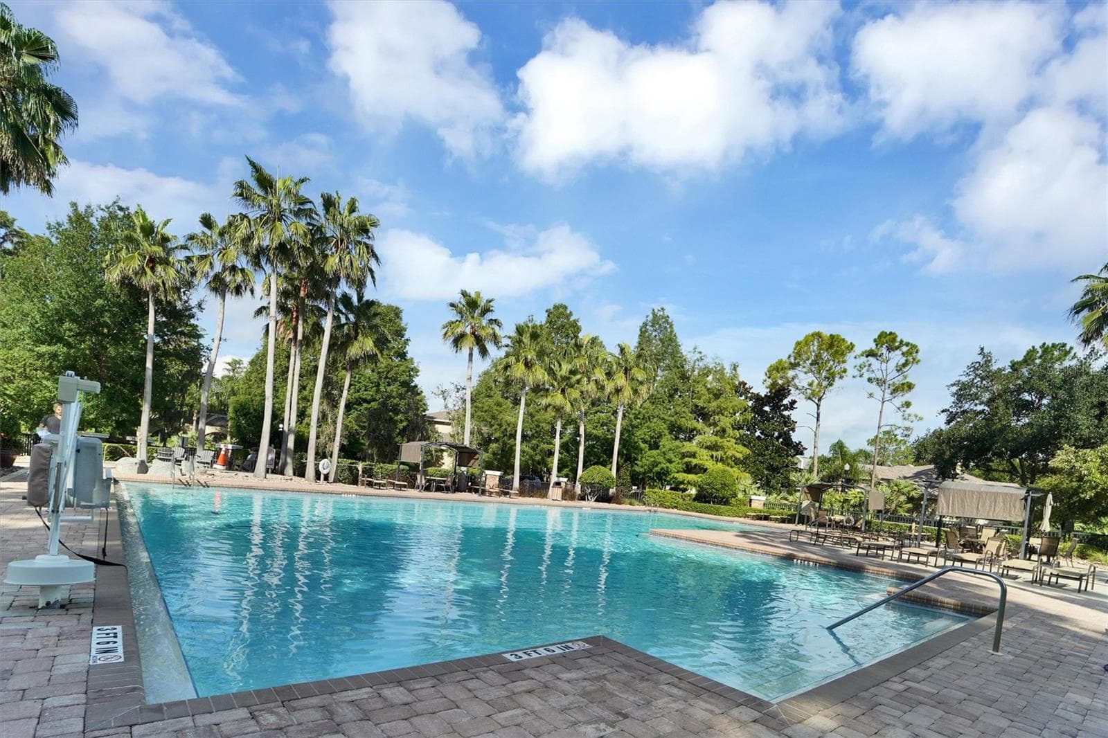 Community Pool - 7136 DERWENT GLEN CIR, LAND O LAKES