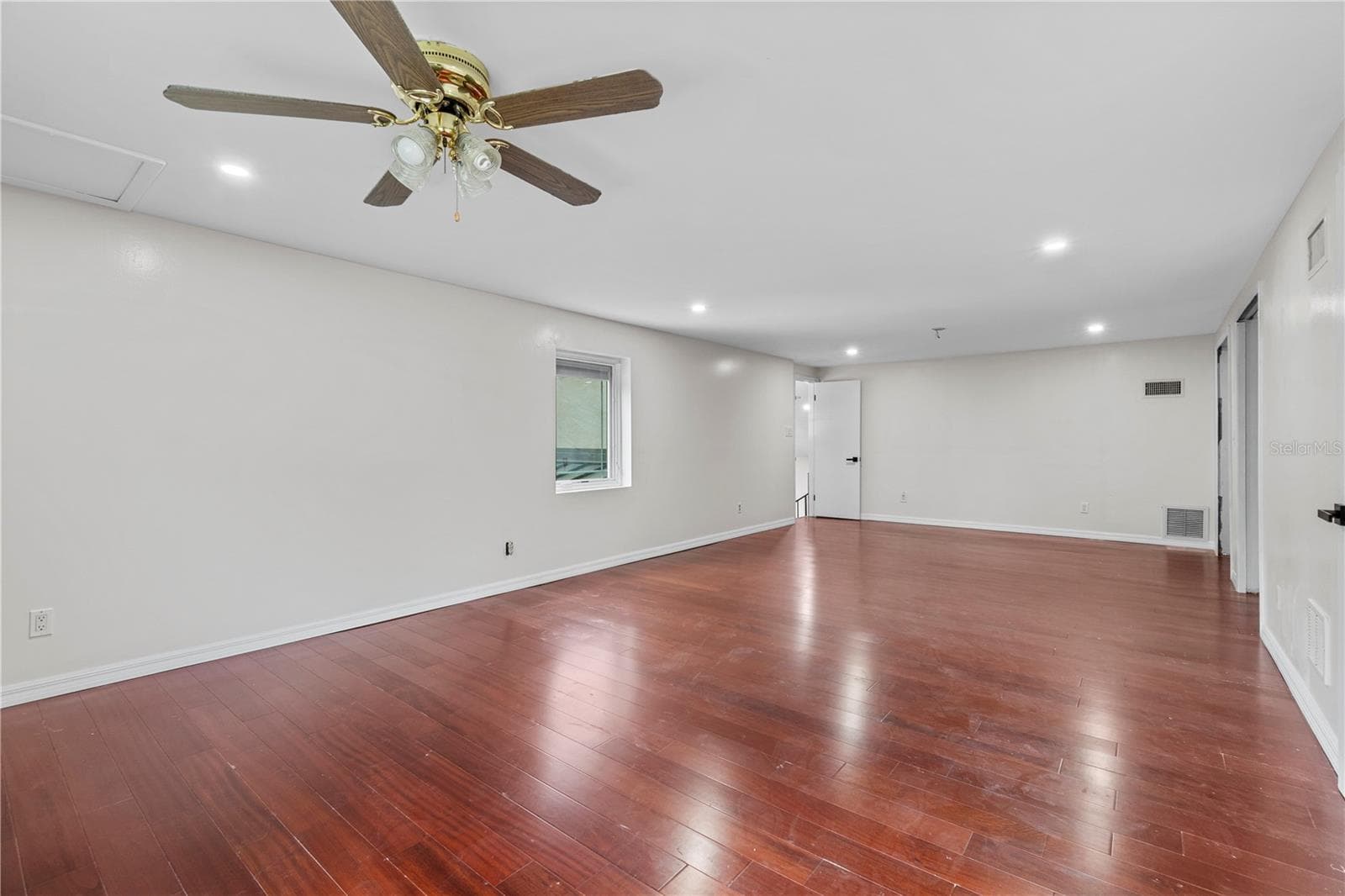 5th Bedroom/Loft upstairs - 3261 SE 41ST PL, OCALA
