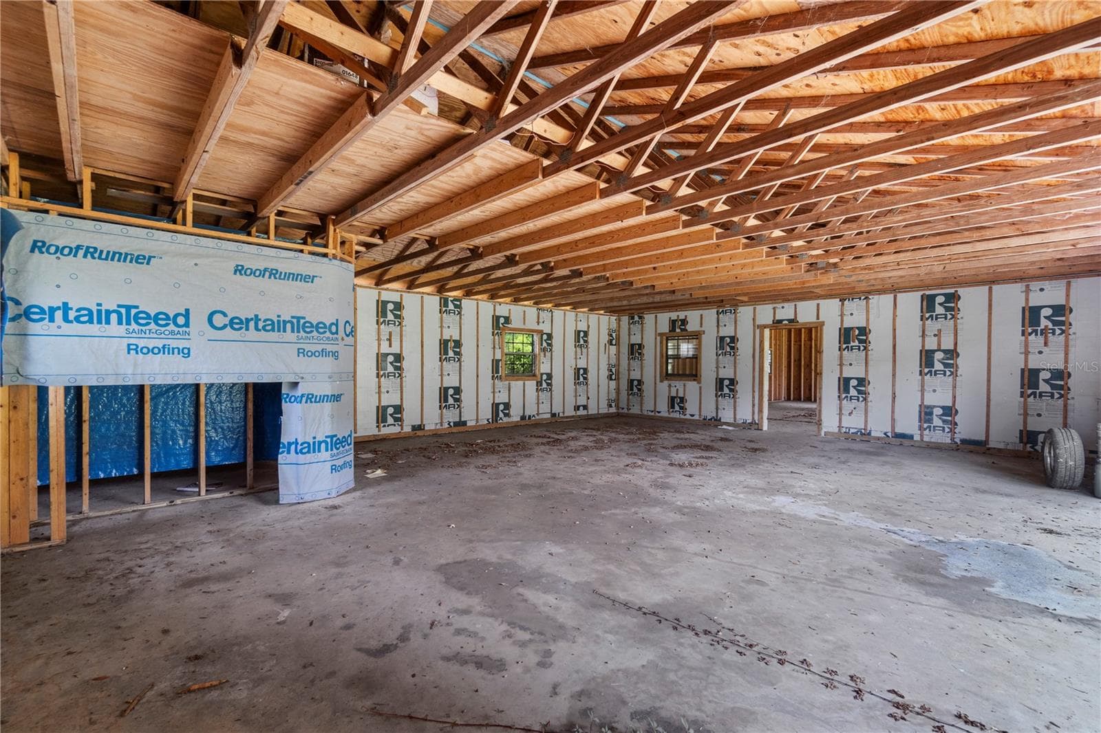 Outside Bldg - 3261 SE 41ST PL, OCALA