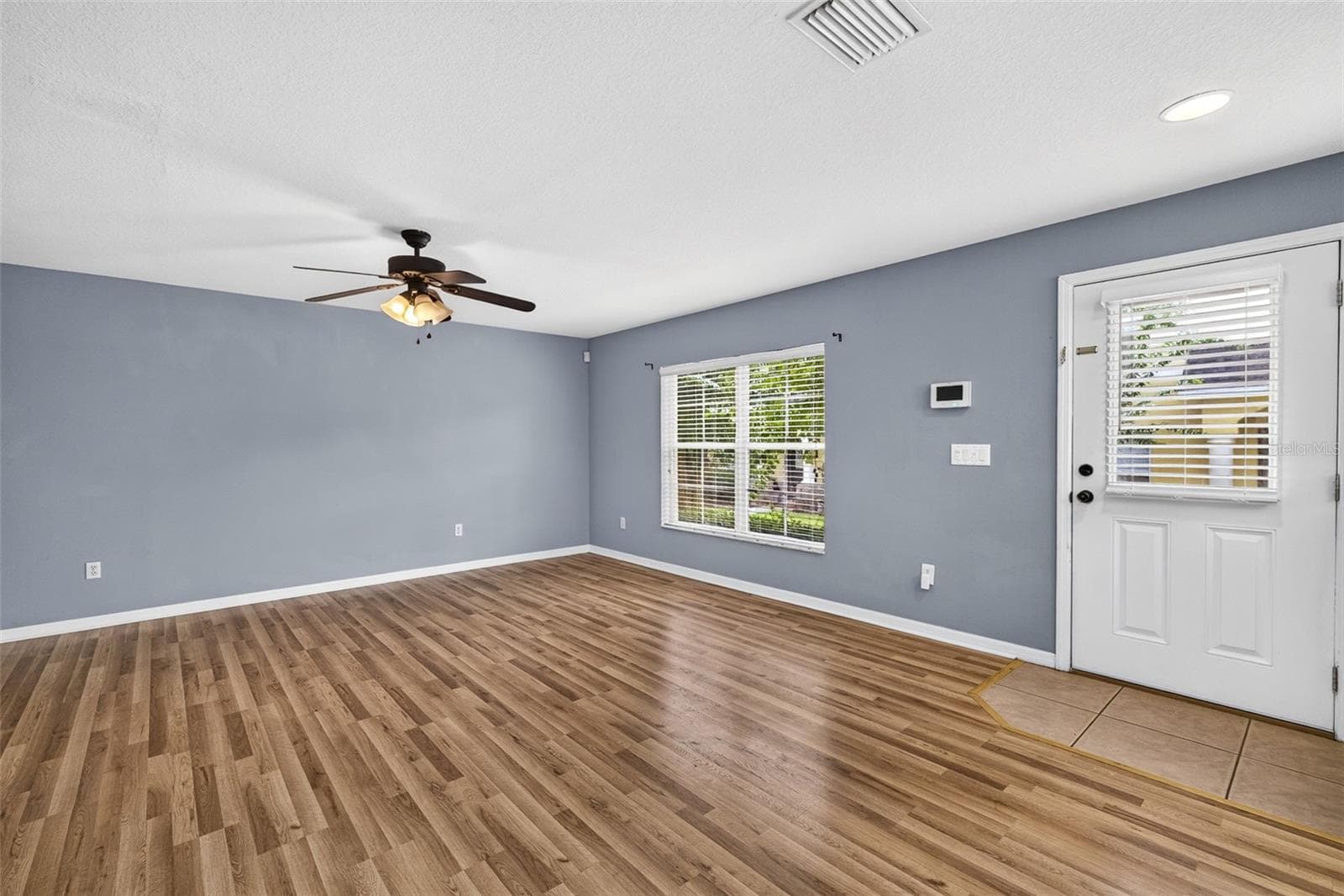 Townhouse at 37602 AARALYN RD, ZEPHYRHILLS, photo 5 of 42