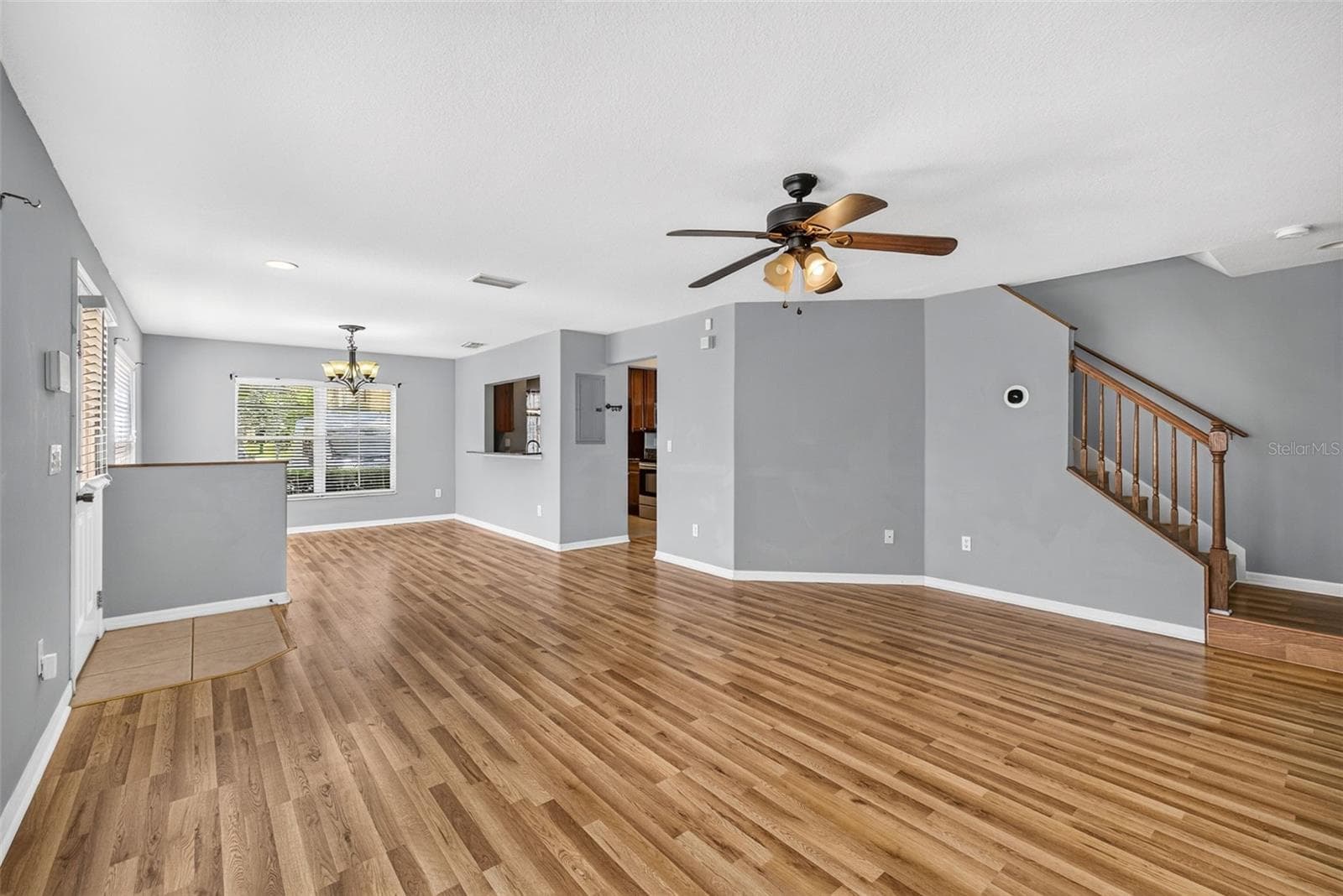 Townhouse at 37602 AARALYN RD, ZEPHYRHILLS, photo 9 of 42