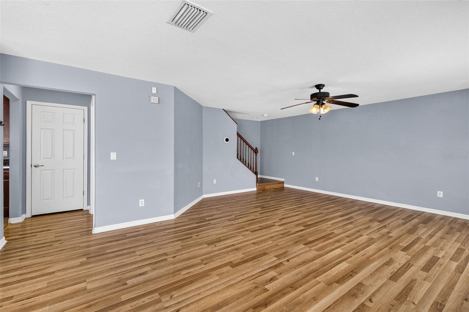 Townhouse at 37602 AARALYN RD, ZEPHYRHILLS, photo 10 of 42