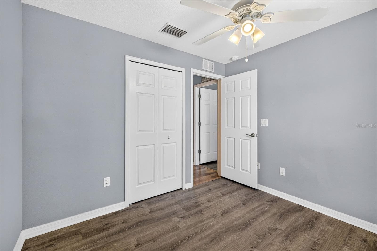 Townhouse at 37602 AARALYN RD, ZEPHYRHILLS, photo 30 of 42