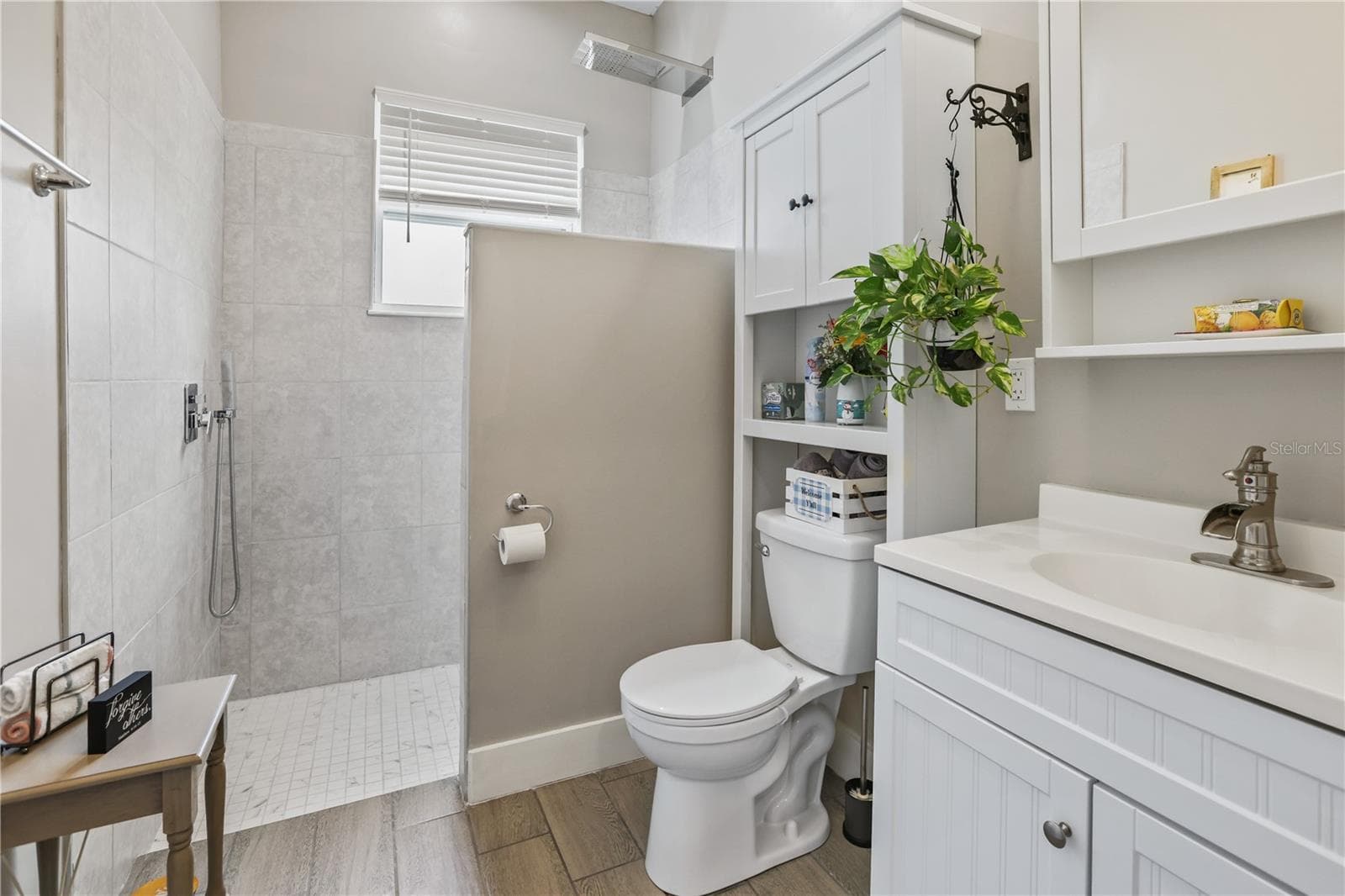 Bathroom 2 - 306 CALENDAR ST, PORT CHARLOTTE