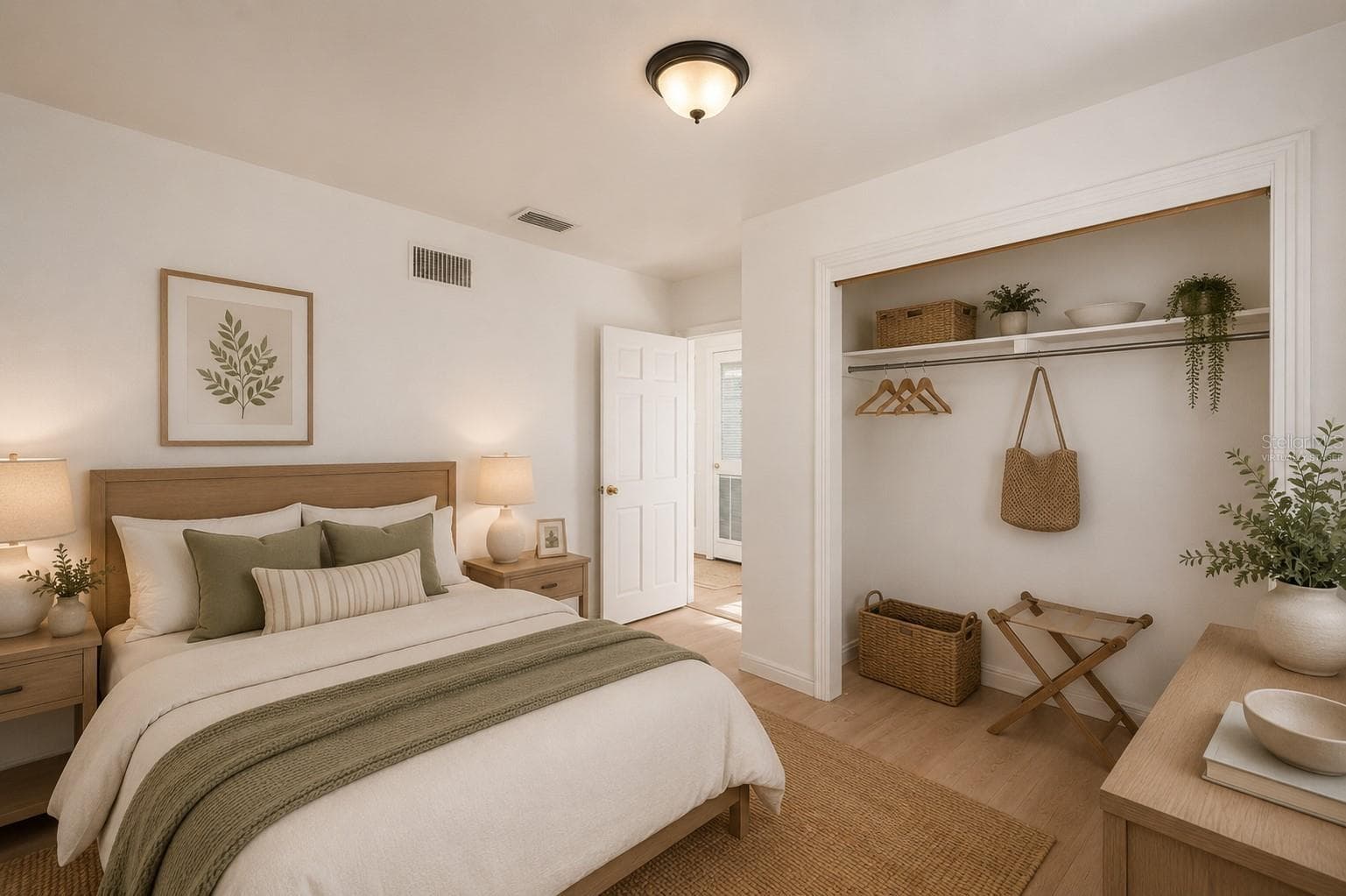 Virtually Staged - 3905 N CLEARFIELD AVE, TAMPA