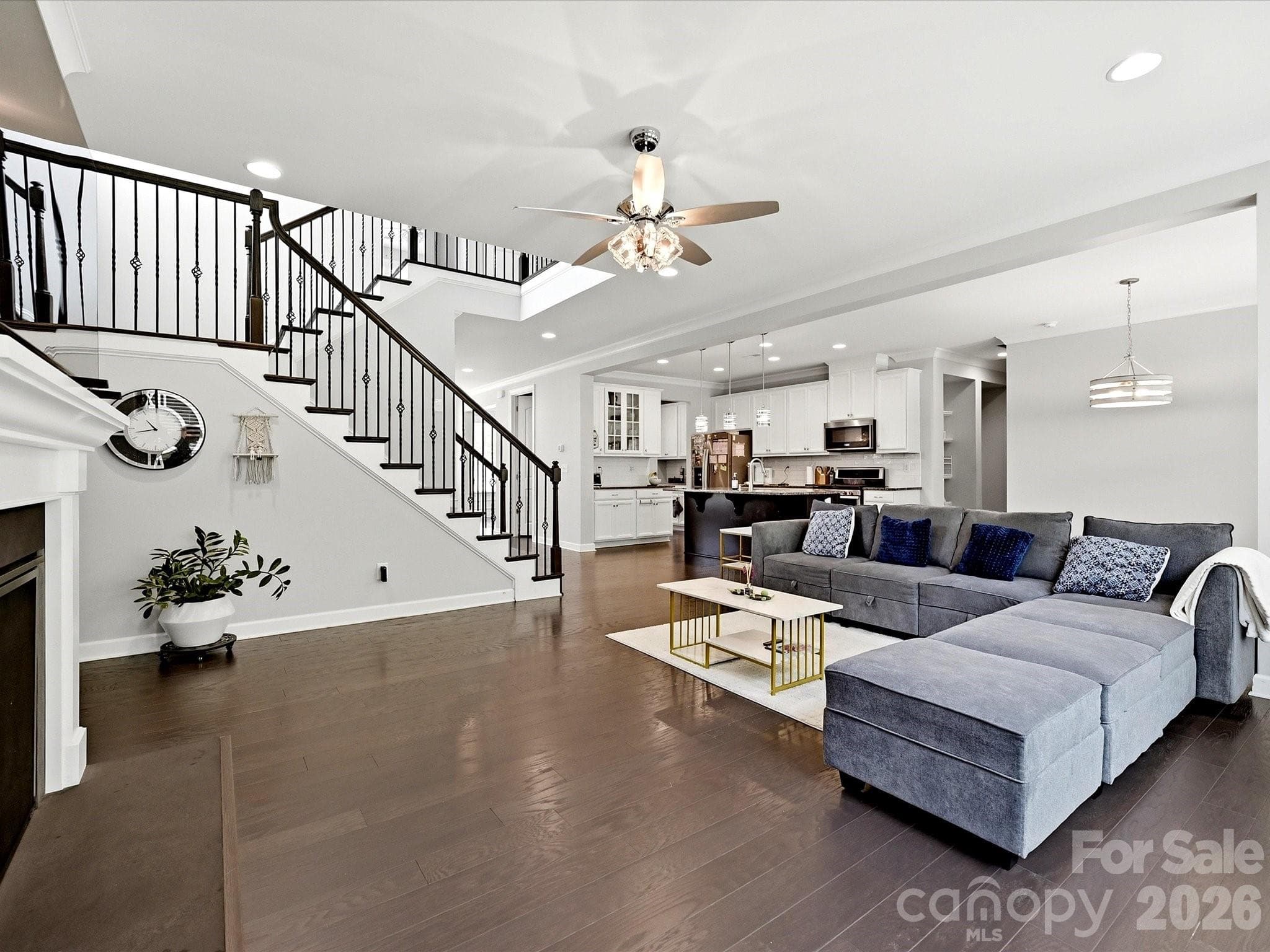Single Family Residence at 2657 Cheverny Place, Concord, photo 8 of 37