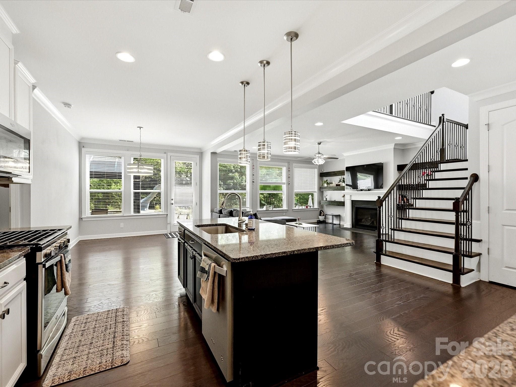 Single Family Residence at 2657 Cheverny Place, Concord, photo 12 of 37