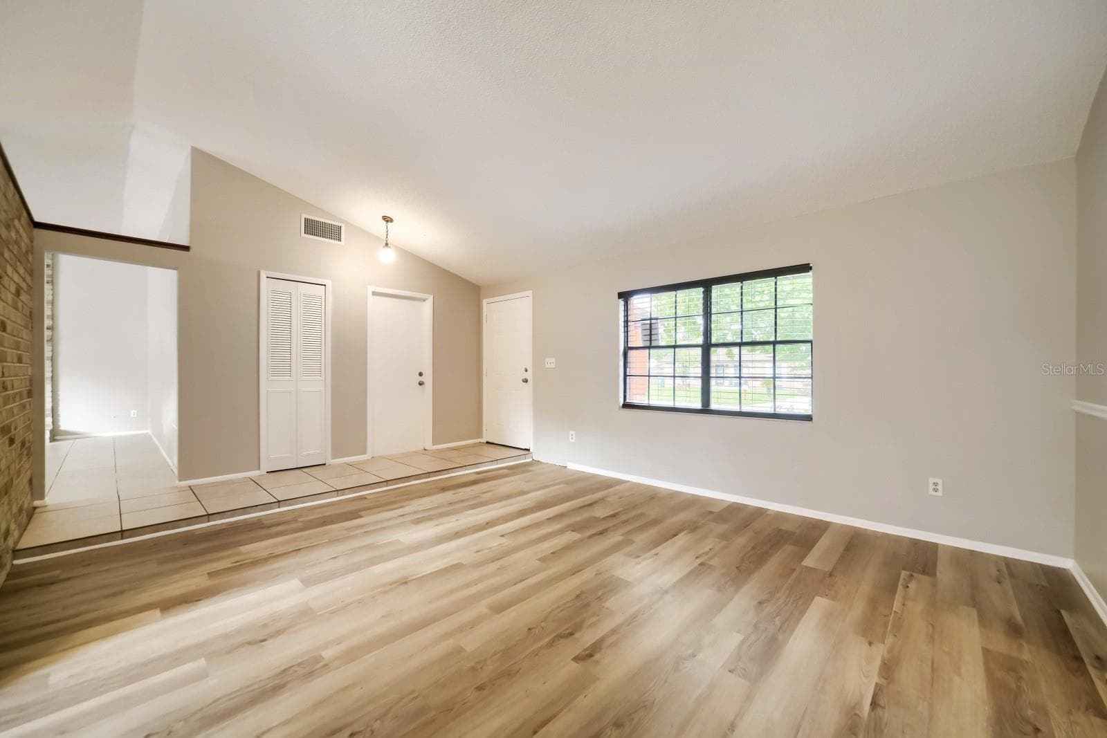 Single Family Residence at 717 LANCEWOOD DR, WINTER SPRINGS, photo 5 of 26