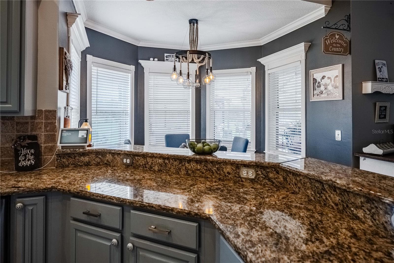 Natural light into the Breakfast Nook Dinette - 4280 TURNER RD, MULBERRY