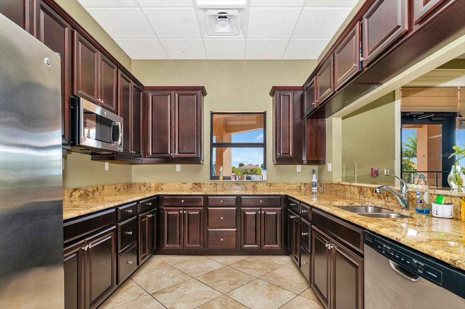 Community Room Kitchen - 157 WANDERING WETLANDS CIR, BRADENTON