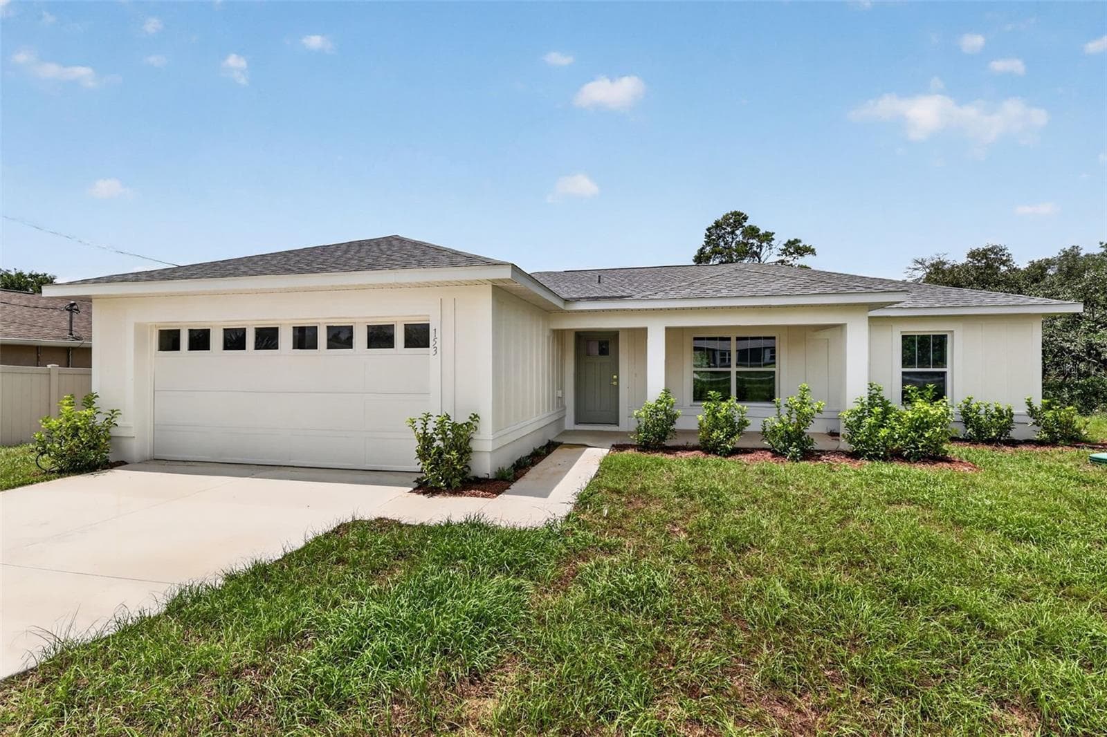 153 OAK CIR