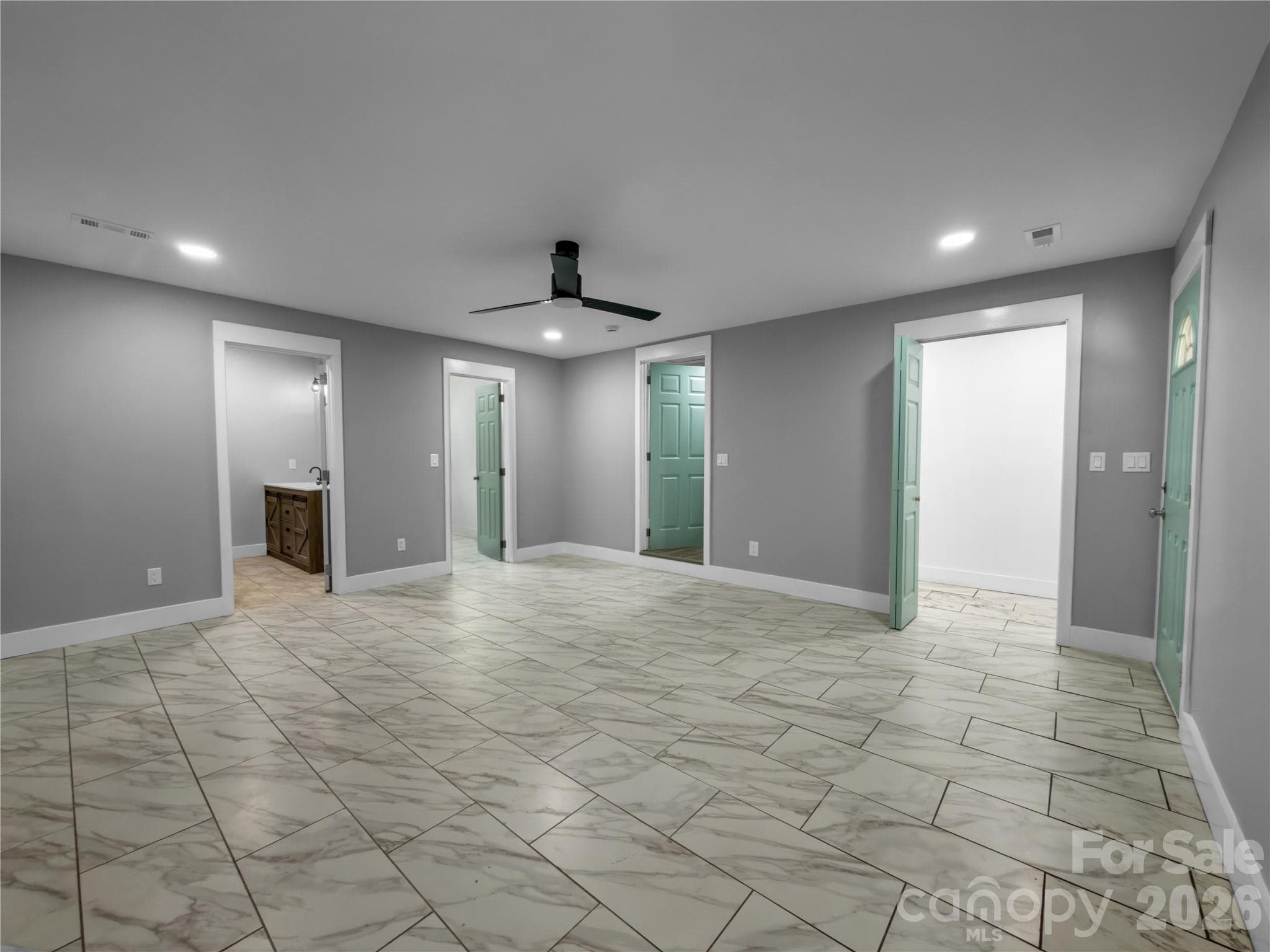 Single Family Residence at 2117 Emma Circle, Lancaster, photo 18 of 25