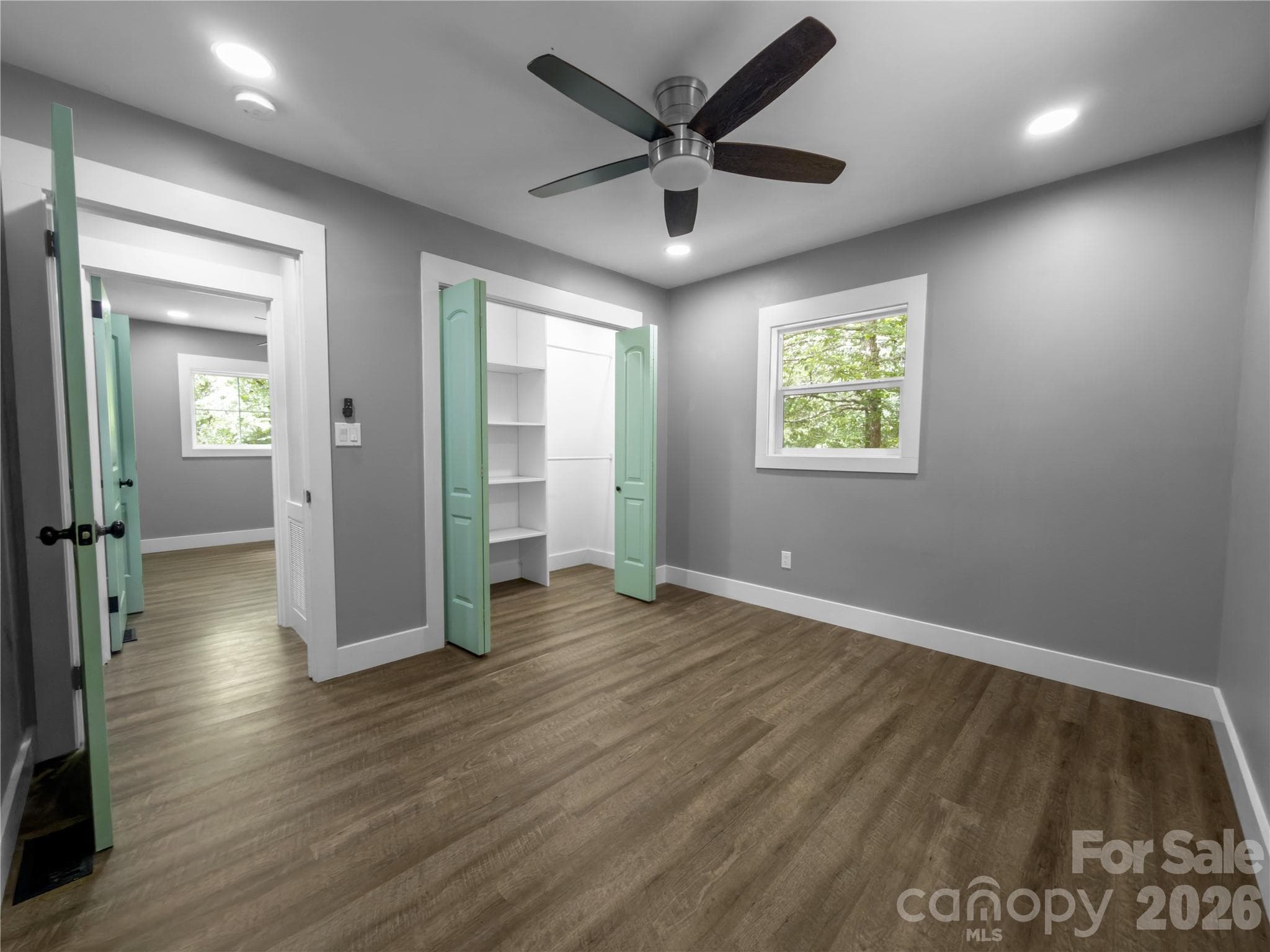 Single Family Residence at 2117 Emma Circle, Lancaster, photo 10 of 25