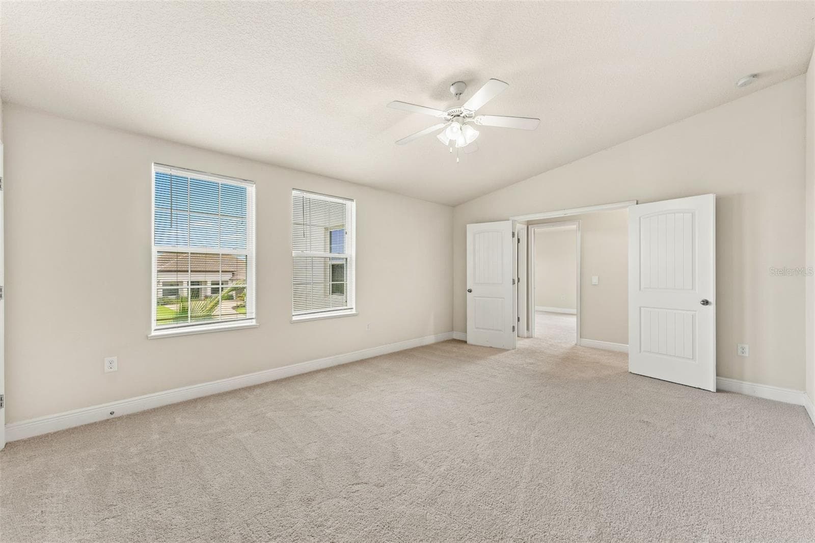 new carpet/ large guest room upstairs (front of home) - 3897 PROVINCE DR, MELBOURNE