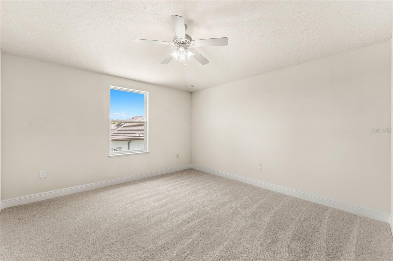 upstairs guest room new carpet - 3897 PROVINCE DR, MELBOURNE