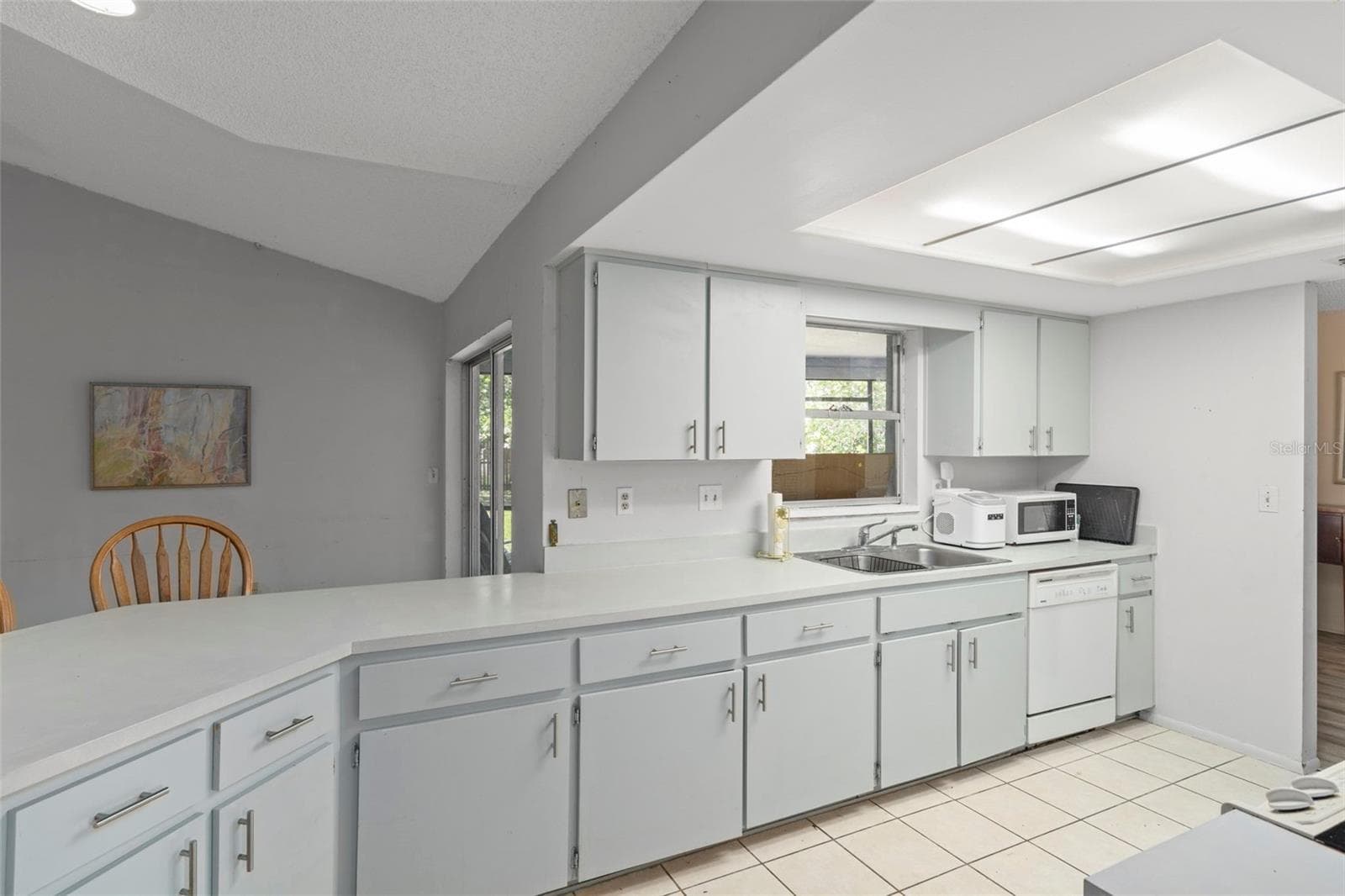 Kitchen - 14058 SULLIVAN ST, SPRING HILL
