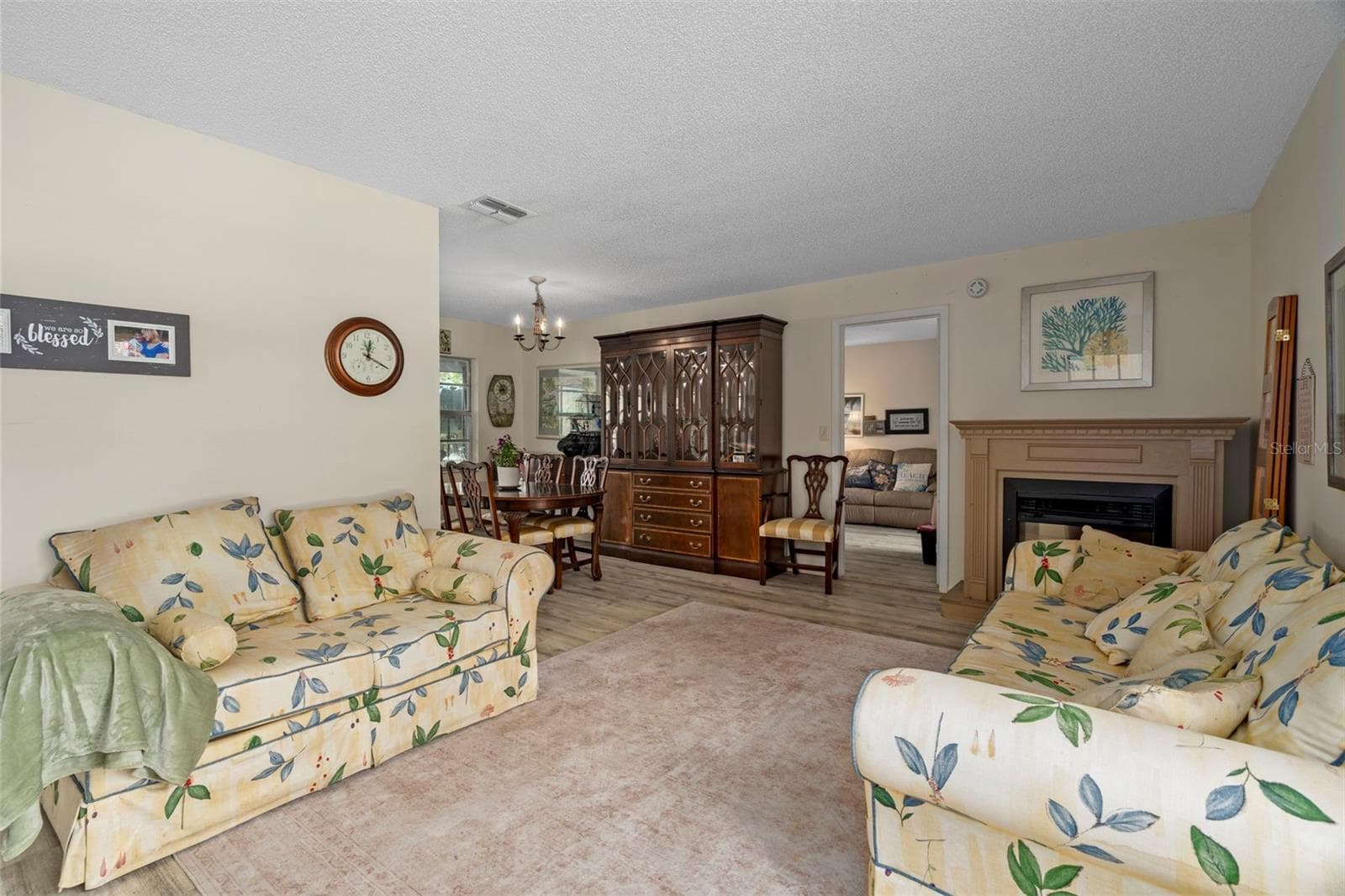 Living Area - 14058 SULLIVAN ST, SPRING HILL