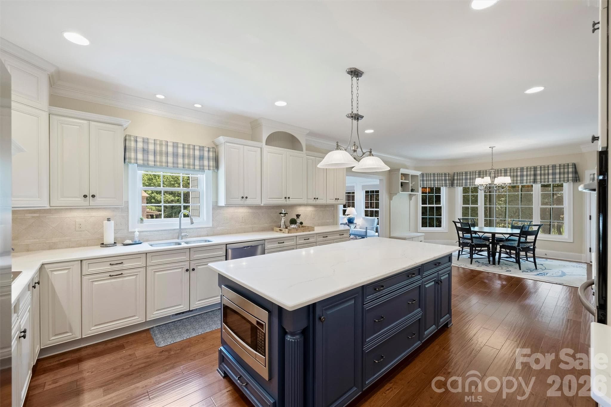 Single Family Residence at 929 Wessington Manor Lane, Fort Mill, photo 14 of 32