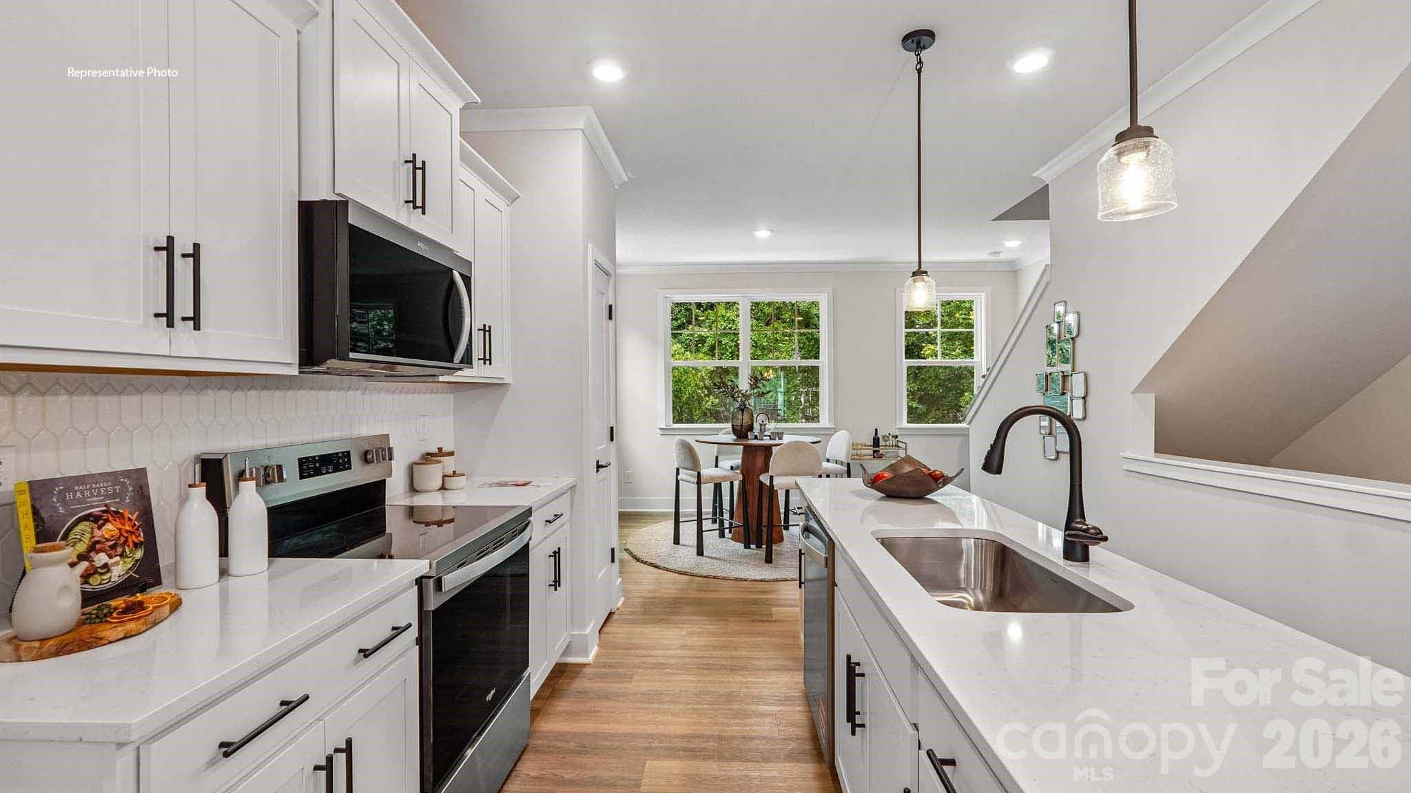 Townhouse at 821 Hammers Lane, Charlotte, photo 10 of 25