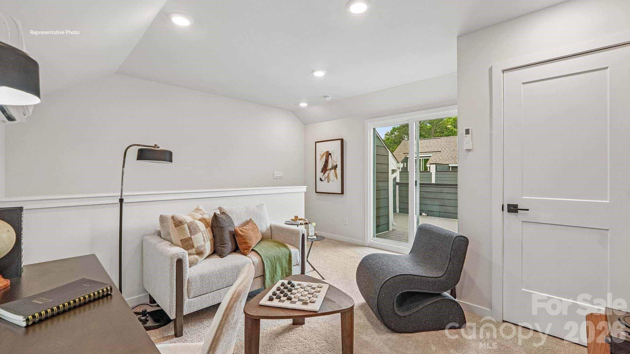 Townhouse at 821 Hammers Lane, Charlotte, photo 13 of 25