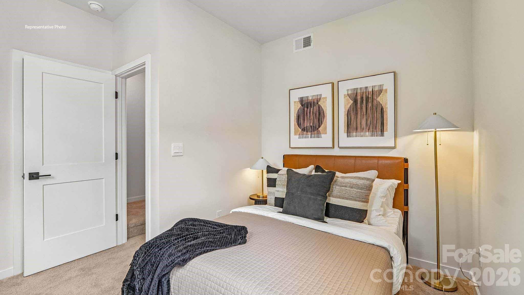 Townhouse at 821 Hammers Lane, Charlotte, photo 22 of 25